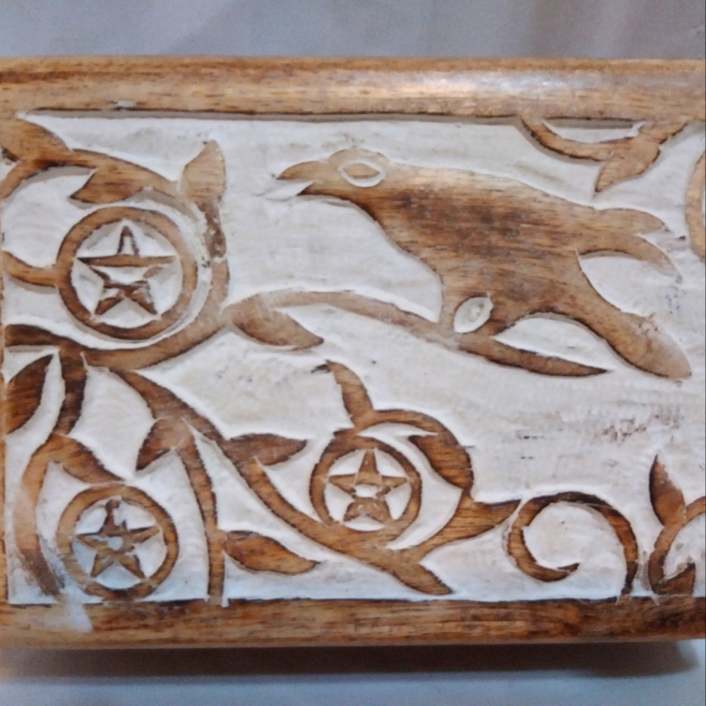 Wooden Keepsake Magic Storage Witchy Jewlery Spell Box Raven Pentagram Crow Vine - Picture 13 of 14